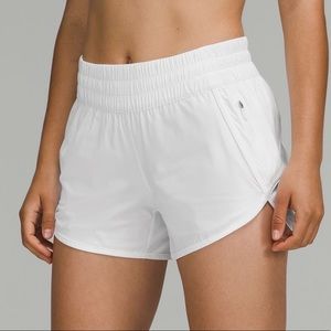 NWT Lululemon Tracker Low Rise Shorts 4”